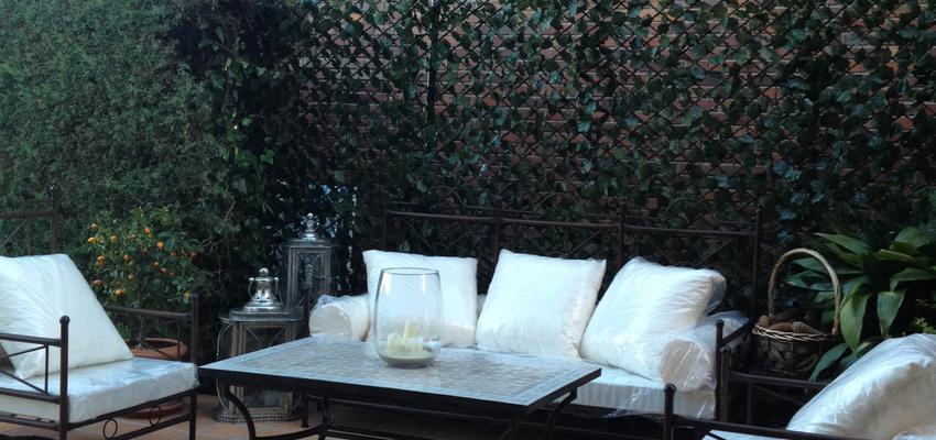 Jardin Estilo contemporaneo Color verde, marron, blanco  diseñado por Ladislao Kukor | Interiorista | Copyright Soy  propietario de la foto