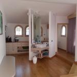 Baño, Dormitorio, Tocador style moderno color azul cielo, marron