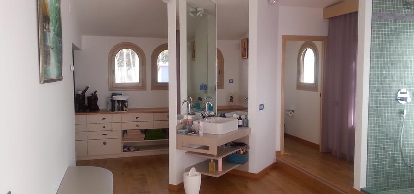 Baño, Dormitorio, Tocador style moderno color azul cielo, marron, marron, blanco  diseñado por VERNICE Painting Service | Gremio | Copyright Obras propias