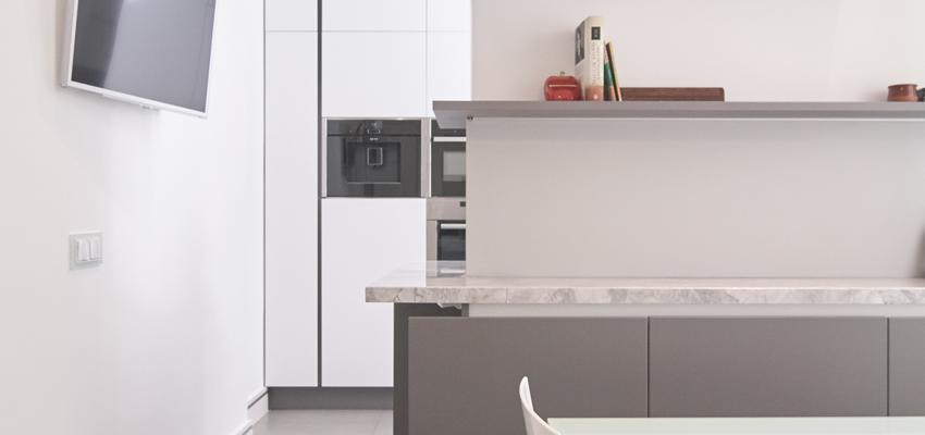 Comedor, Cocina style moderno color blanco, gris, gris  diseñado por emmme studio | Arquitecto 