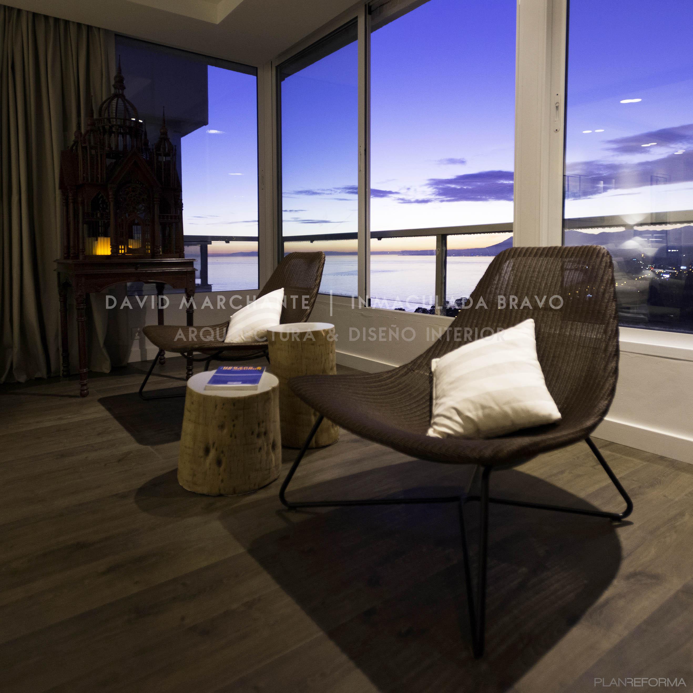 Salon style contemporaneo color marron, marron, gris  diseñado por David Marchante & Inmaculada Bravo - Arquitectura y Diseño Interior | Arquitecto | Copyright http://www.dmg-arquitectura.com/