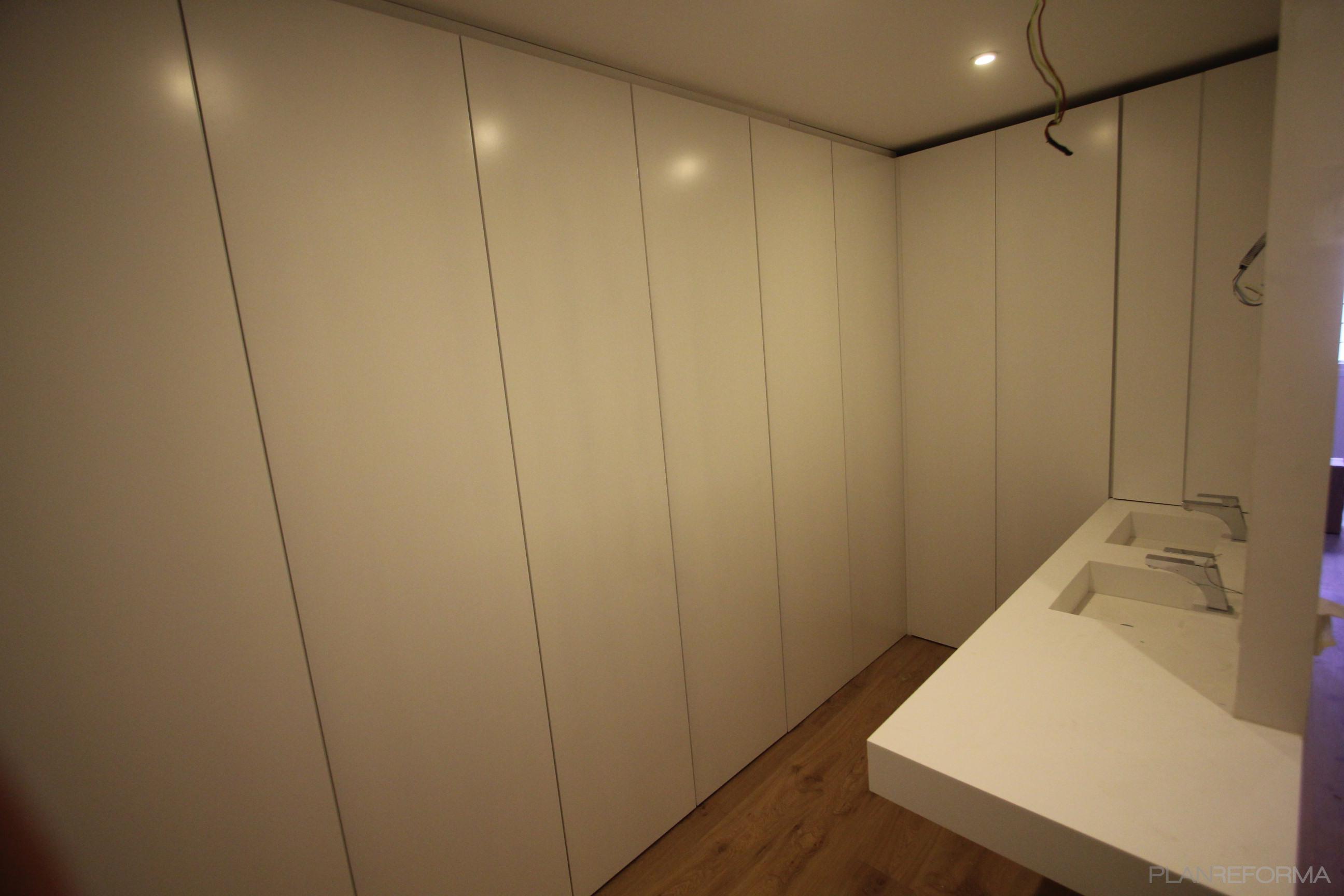 Baño style moderno color marron, blanco  diseñado por PSP OBRAS Y SERVICIOS | Gremio 