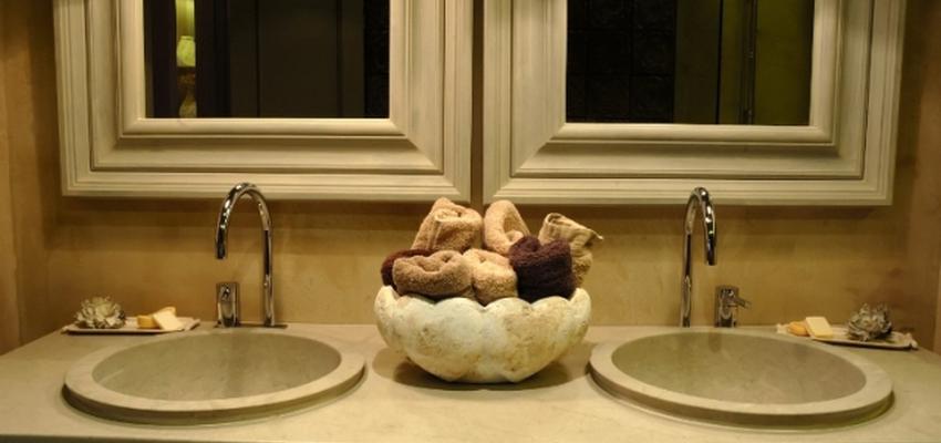 Baño style contemporaneo color beige, beige, marron  diseñado por Tapidecor | Interiorista | Copyright Firma TD Logo blanco transparente 1024x768.psd