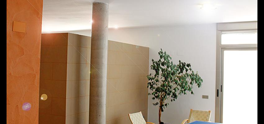 Gimnasio, Patio Estilo contemporaneo Color ocre, beige, blanco  diseñado por DAU arquitectos | Arquitecto 