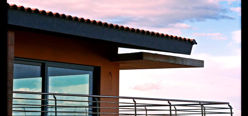 Exterior Estilo contemporaneo Color ocre, gris, gris  diseñado por DAU arquitectos | Arquitecto 