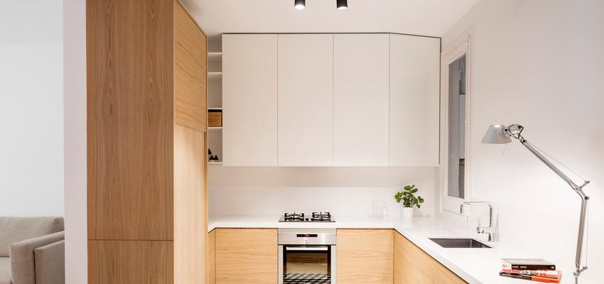 Cocina Estilo contemporaneo Color marron, blanco, negro  diseñado por EArchitect | Arquitecto | Copyright Adrian Elizalde