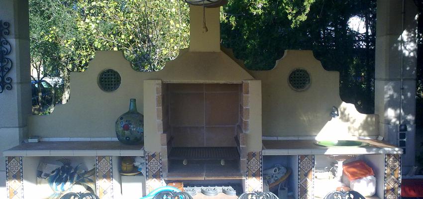 Terraza, Exterior Estilo clasico Color amarillo  diseñado por ada construct 2000 | Gremio | Copyright ada construct 2000