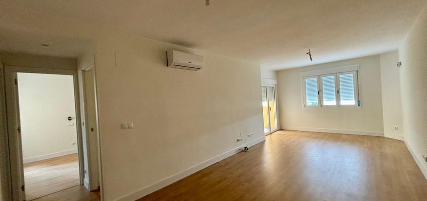 Salon Estilo moderno Color plateado, bronce  diseñado por Carbonell Reformas Alicante | Reformista, constructor 