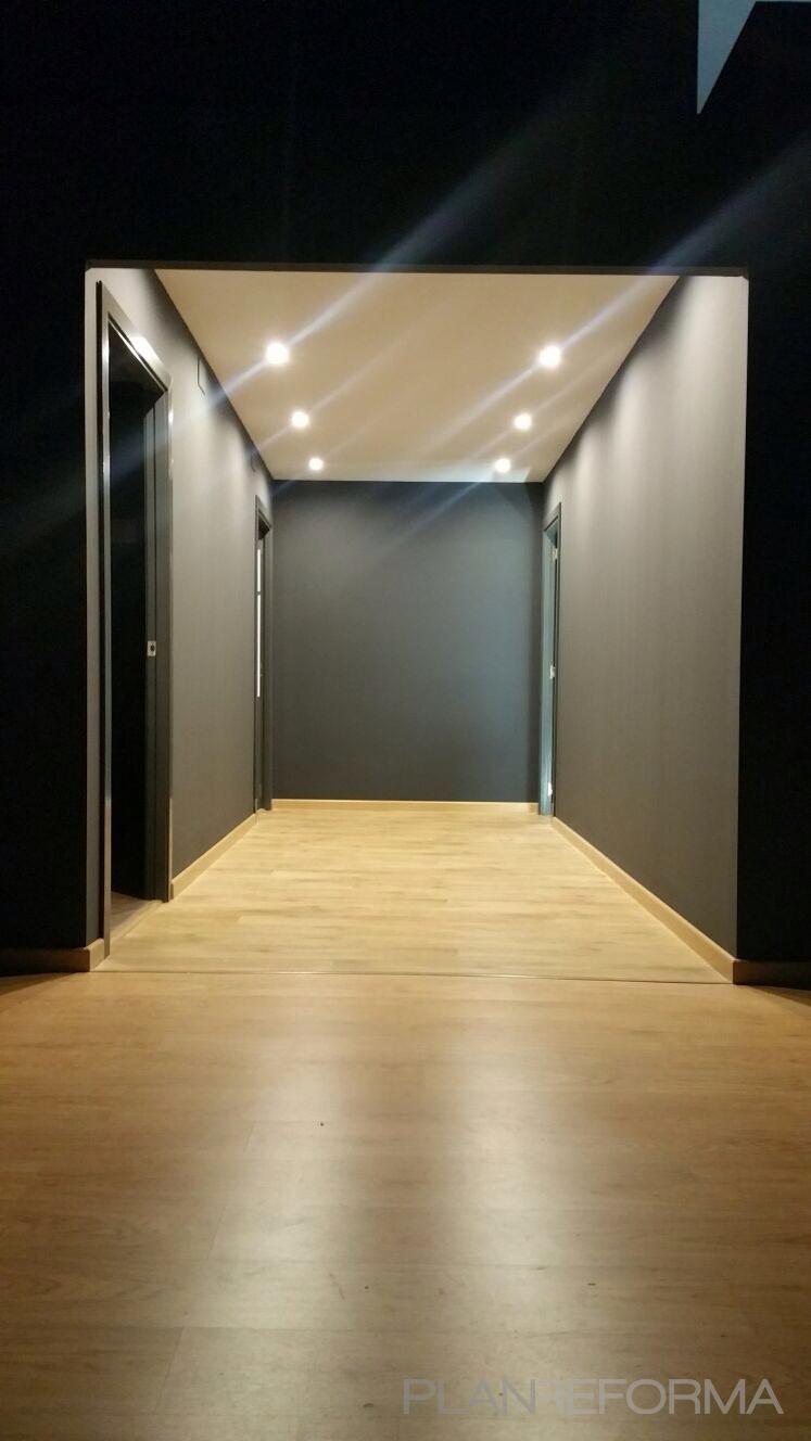 Gimnasio Estilo moderno Color rojo  diseñado por Xavier Oller | Arquitecto Técnico | Copyright Areacons