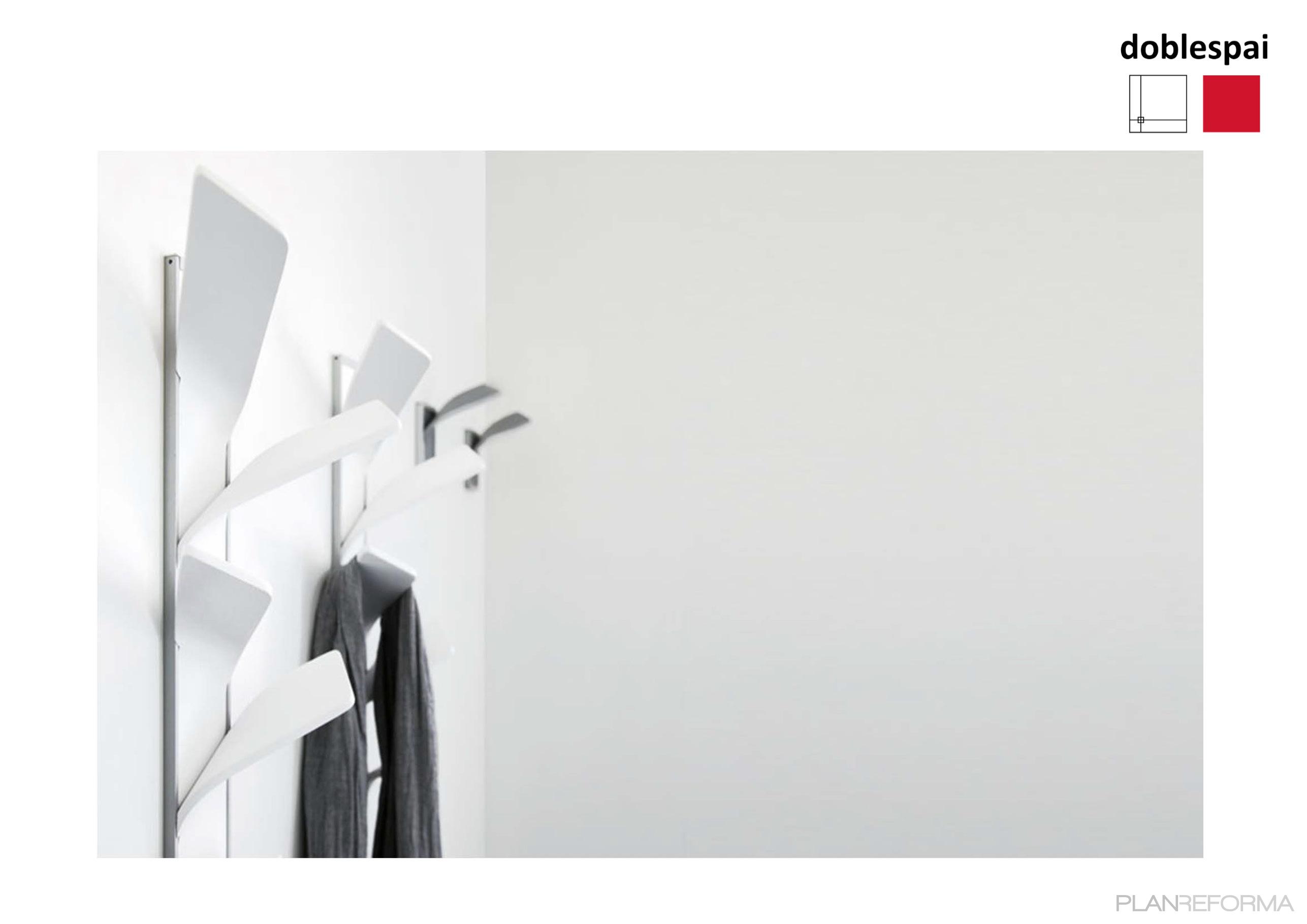 Recibidor, Vestibulo Estilo moderno Color blanco, gris  diseñado por DOBLESPAI | Arquitecto Técnico | Copyright puntmobles