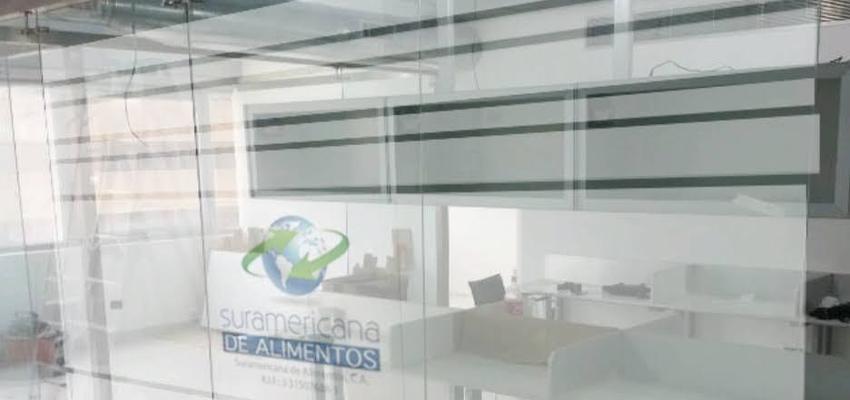 Oficina Estilo moderno Color gris  diseñado por Juan Carlos blanca Mata | Reformista, constructor | Copyright si