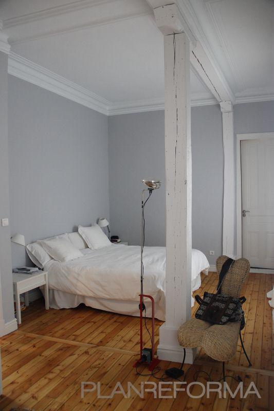 Dormitorio Estilo contemporaneo Color gris, plateado, bronce  diseñado por Andoni Bollada | Interiorista | Copyright Andoni Bollada