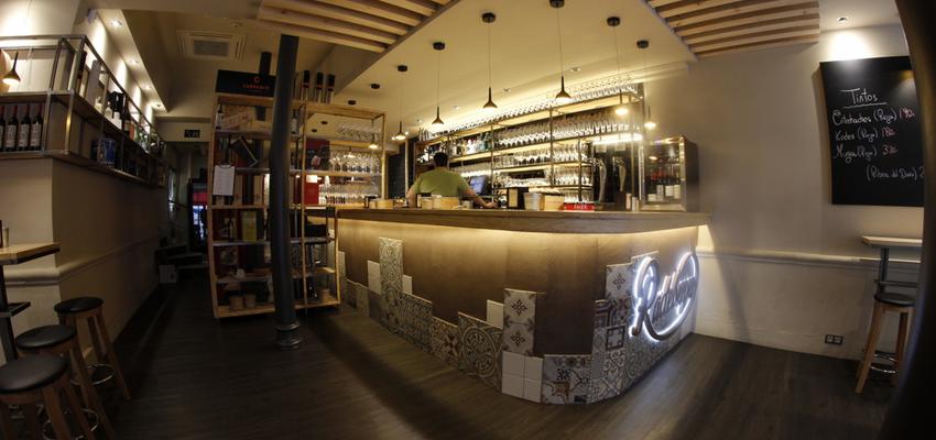 Restaurante Estilo contemporaneo Color rojo, marron, ocre  diseñado por Andoni Bollada | Decorador | Copyright Andoni Bollada