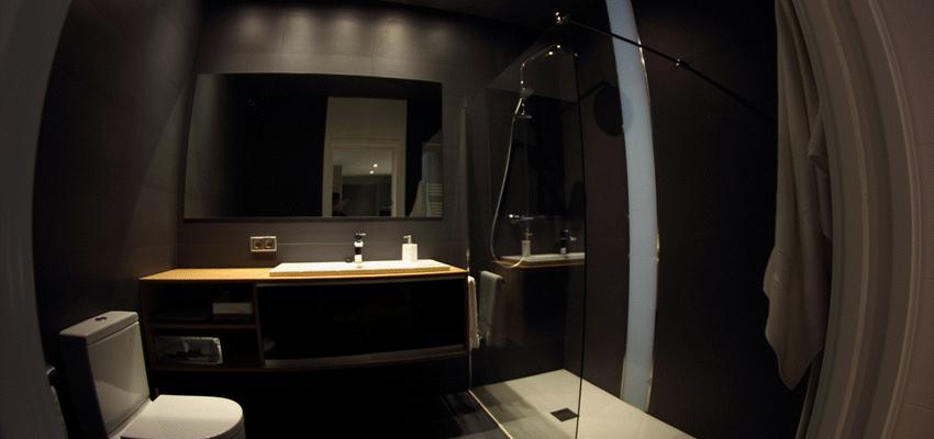 Baño Estilo contemporaneo Color plateado, bronce  diseñado por Andoni Bollada | Decorador | Copyright Soy el propietario Andoni Bollada