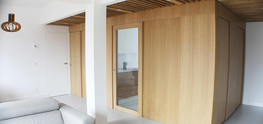 Vestibulo, Pasillo, Salon Estilo contemporaneo Color blanco, plateado, bronce  diseñado por TAPERSTUDIO ARKITEKTURA S.L.P | Arquitecto | Copyright Taperstudio Arkitektura + Jon Ander Diez