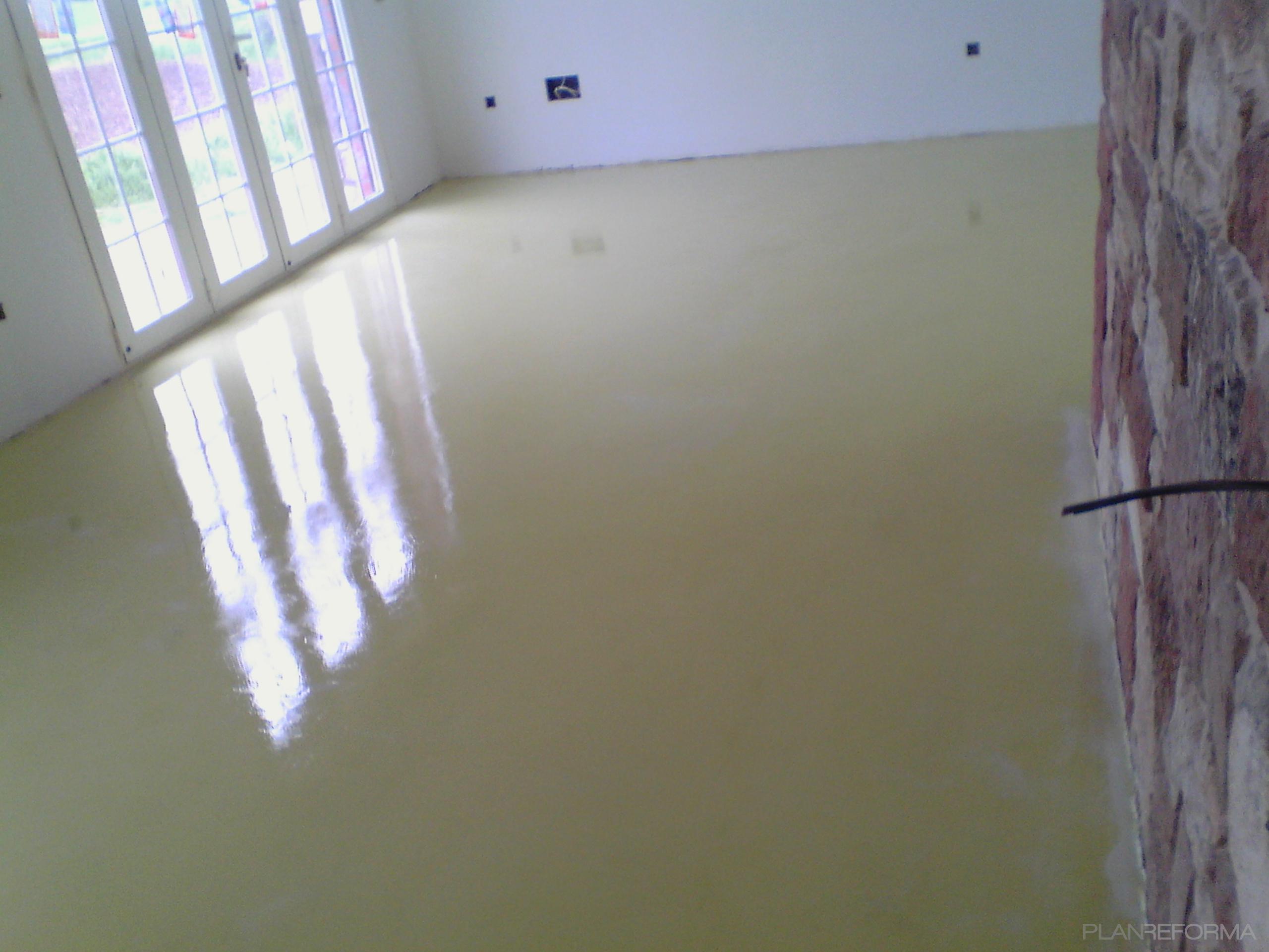 Estilo tradicional Color beige, blanco  diseñado por Agustín | Gremio 