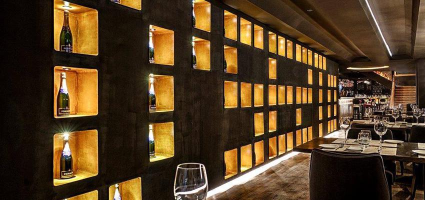 Comedor, Restaurante, Bar Estilo eclectico Color ocre, marron, negro  diseñado por estudio2interiorismo | Interiorista 