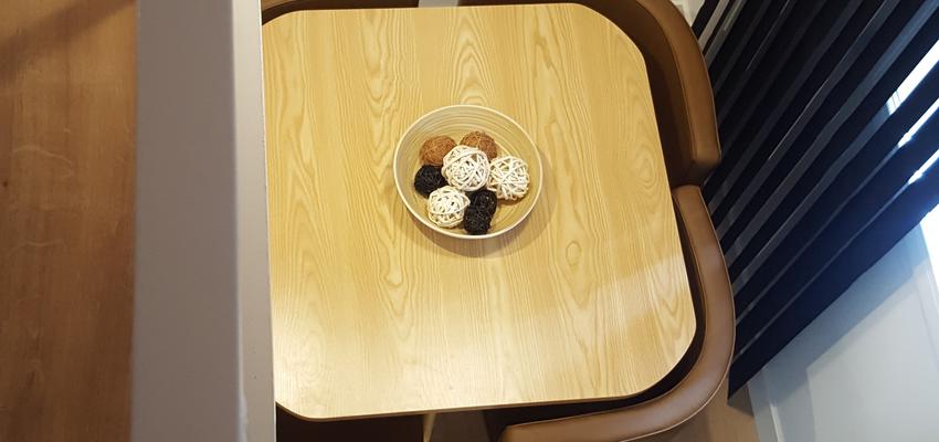 Comedor Estilo contemporaneo Color beige, marron, gris  diseñado por estudio2interiorismo | Interiorista | Copyright estudio2interiorismo