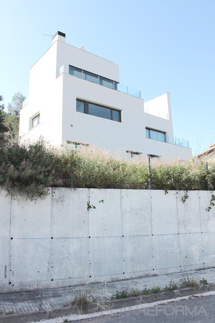 Exterior Estilo contemporaneo Color blanco, gris