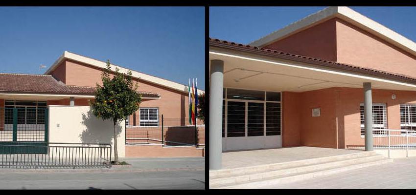 Patio, Exterior style contemporaneo color rosa, blanco, gris  diseñado por JOSE M. JEREZ - ARQUITECTO | Arquitecto 