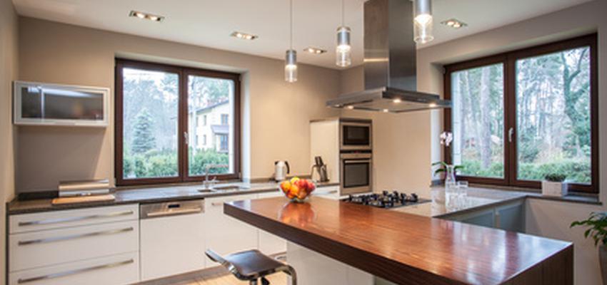 Cocina style contemporaneo color beige, marron, marron, blanco, gris  diseñado por Reformas Jorge Balaguer | Gremio 