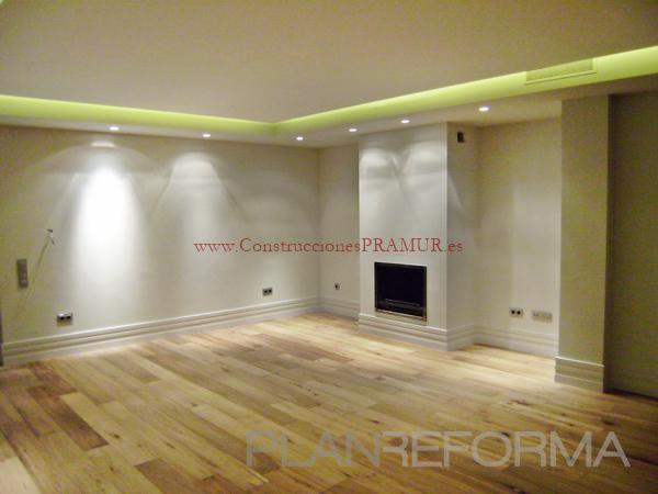 Comedor, Sala de la TV, Salon Estilo vanguardista Color rosa, beige  diseñado por Construcciones PRAMUR.es | Gremio | Copyright Construcciones PRAMUR