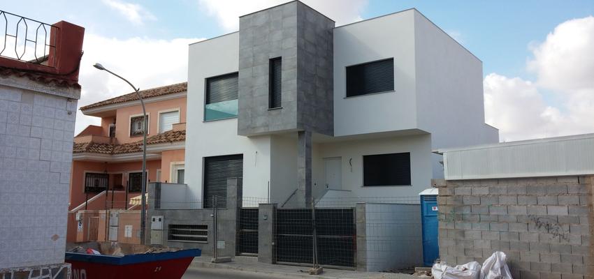 Porche Estilo moderno Color gris, gris  diseñado por Carlos Soto Martinez | Arquitecto | Copyright Projuka