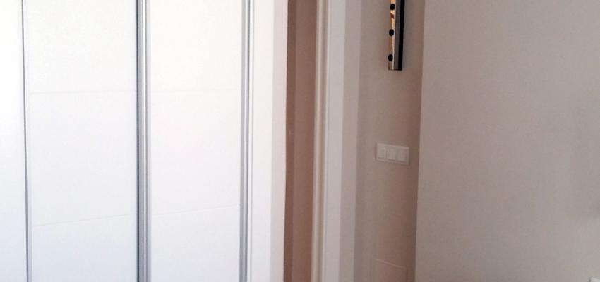 Dormitorio Estilo contemporaneo Color ocre, amarillo, beige  diseñado por Carlos Soto Martinez | Arquitecto | Copyright Projuka