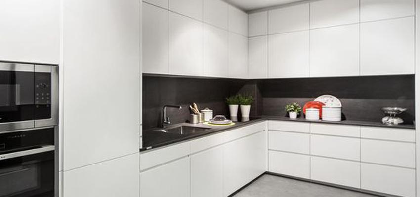 Cocina Estilo moderno Color amarillo  diseñado por AZAIR S.L. | Gremio | Copyright Cocina en Boadilla del Monte