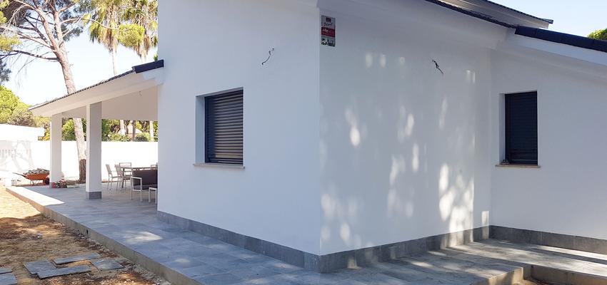 Terraza Estilo moderno Color verde  diseñado por Luis Puget | Gremio | Copyright Construccion de chalet aislado