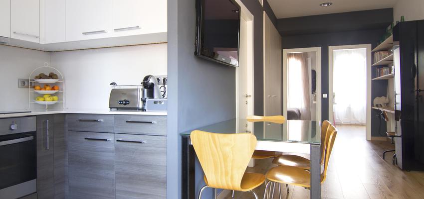 Comedor, Cocina style contemporaneo color marron, blanco, gris, plateado  diseñado por ingenii | Interiorista | Copyright Esta imagen tiene derechos.