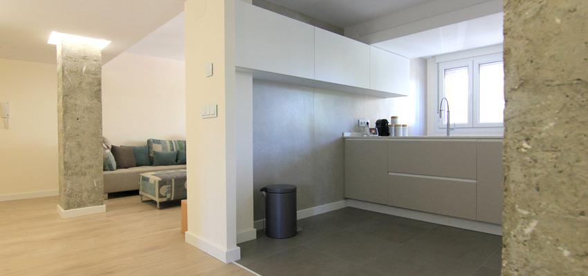 Pasillo, Cocina, Salon Estilo moderno Color turquesa, blanco, gris  diseñado por Danma Design | Interiorista | Copyright Danma Design