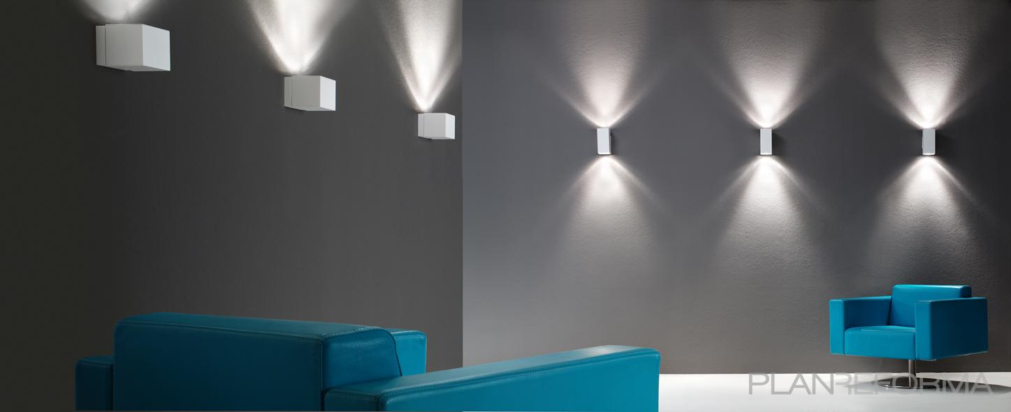 Sala de la TV, Salon style mediterraneo color turquesa, azul, gris  diseñado por Milan Iluminación | Decorador | Copyright Milan Iluminación