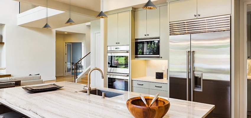 Cocina Estilo contemporaneo Color amarillo, gris  diseñado por Milan Iluminación | Decorador | Copyright Milan Iluminación