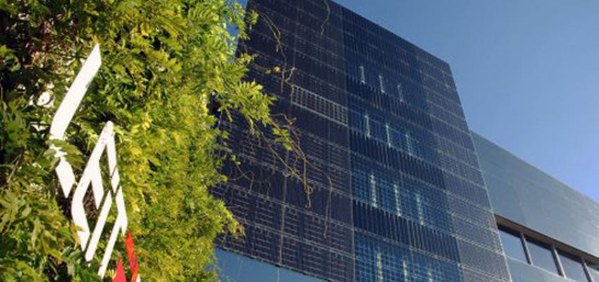 Exterior, Oficina Estilo moderno Color verde, azul, azul oscuro  diseñado por B01 arquitectes | Arquitecto 