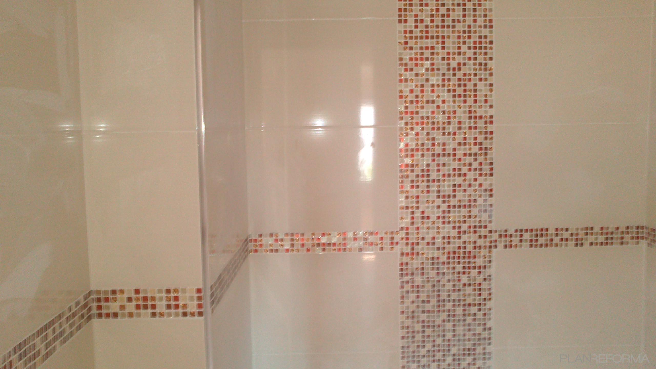Baño style moderno color plateado  diseñado por PetarDan | Gremio 