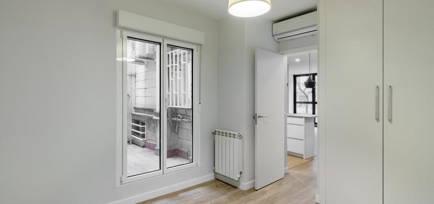 Dormitorio Estilo moderno Color marron, blanco, gris  diseñado por ViviendaSana | Reformista, constructor | Copyright ViviendaSana