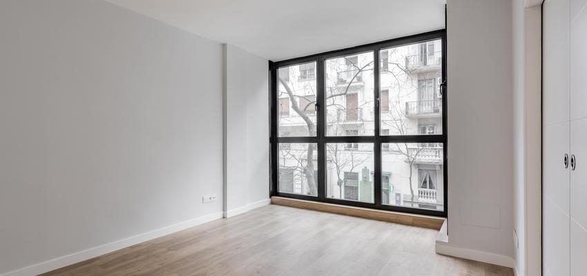 Salon Estilo moderno Color marron, blanco, gris  diseñado por ViviendaSana | Reformista, constructor | Copyright ViviendaSana