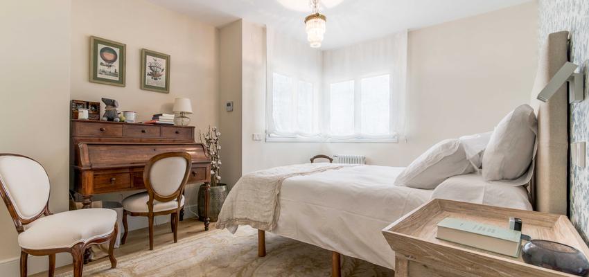 Dormitorio Estilo clasico Color marron, beige, blanco  diseñado por ViviendaSana | Reformista, constructor | Copyright ViviendaSana