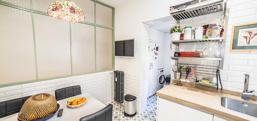 Cocina Estilo vintage Color verde, marron, blanco  diseñado por ViviendaSana | Reformista, constructor | Copyright ViviendaSana