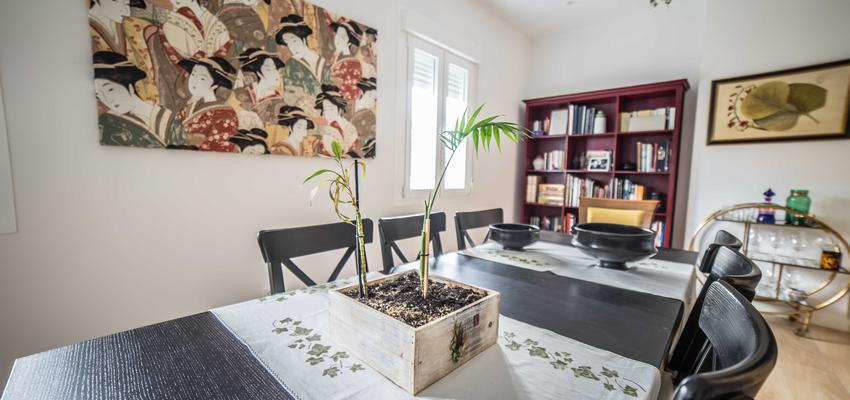 Comedor Estilo vintage Color beige, blanco, negro  diseñado por ViviendaSana | Reformista, constructor | Copyright ViviendaSana