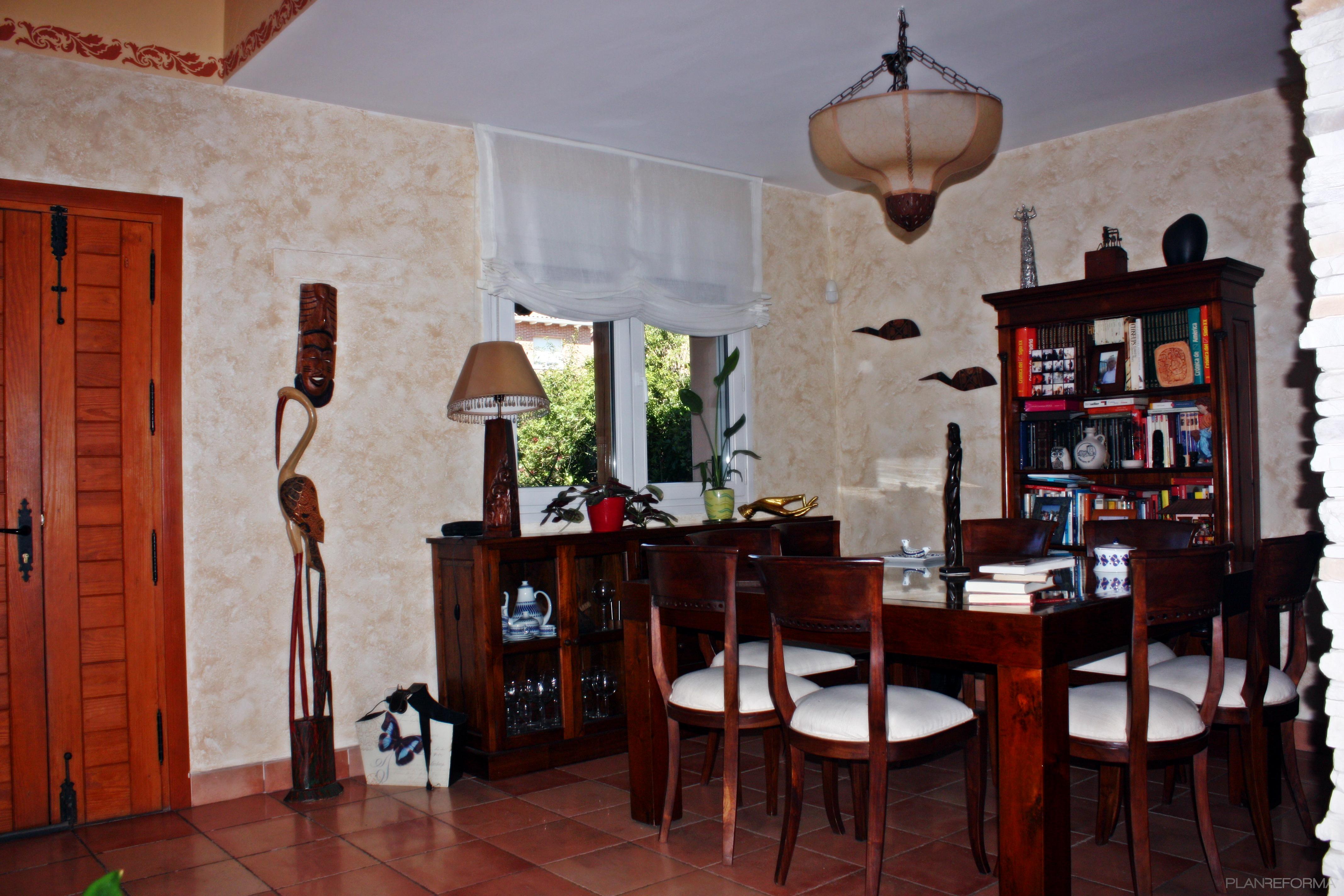 Comedor Estilo rustico Color beige, marron  diseñado por Arquigestiona | Arquitecto Técnico | Copyright INMOGETIONA