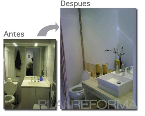 Baño Estilo moderno Color azul cielo  diseñado por REFORMAS LOWCOST | Gremio | Copyright 2015