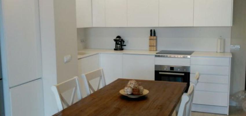 Cocina style tradicional color marron, beige, blanco  diseñado por TeHagoTuObra.com | Gremio 