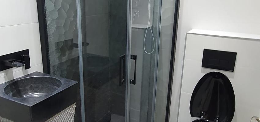 Baño Estilo moderno Color gris, plateado  diseñado por ROTHEMBER CONSTRUCCIONES | Gremio 