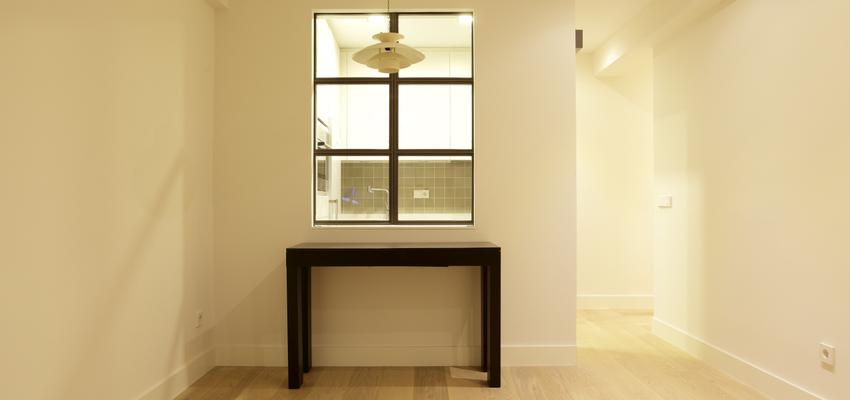 Loft style moderno color marron, blanco  diseñado por Aurora Gómez- Renova Design Arquitectura | Arquitecto 