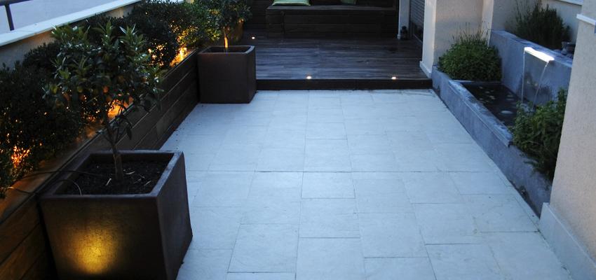 Terraza style moderno color marron, gris  diseñado por Aurora Gómez- Renova Design Arquitectura | Arquitecto 