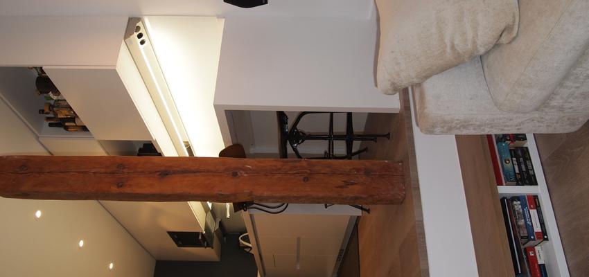 Cocina, Salon style contemporaneo color marron, beige, marron, blanco, gris, negro  diseñado por reformmia | Arquitecto 