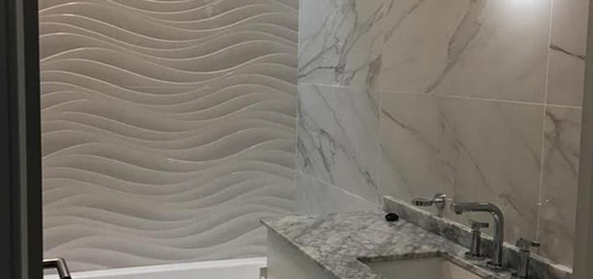 Baño Estilo contemporaneo Color blanco, gris, plateado  diseñado por Atlantico Arqs | Arquitecto | Copyright www.atlanticoarqs.com