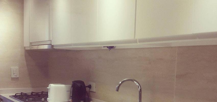 Cocina Estilo contemporaneo Color marron, beige, marron  diseñado por Atlantico Arqs | Arquitecto | Copyright www.atlanticoarqs.com